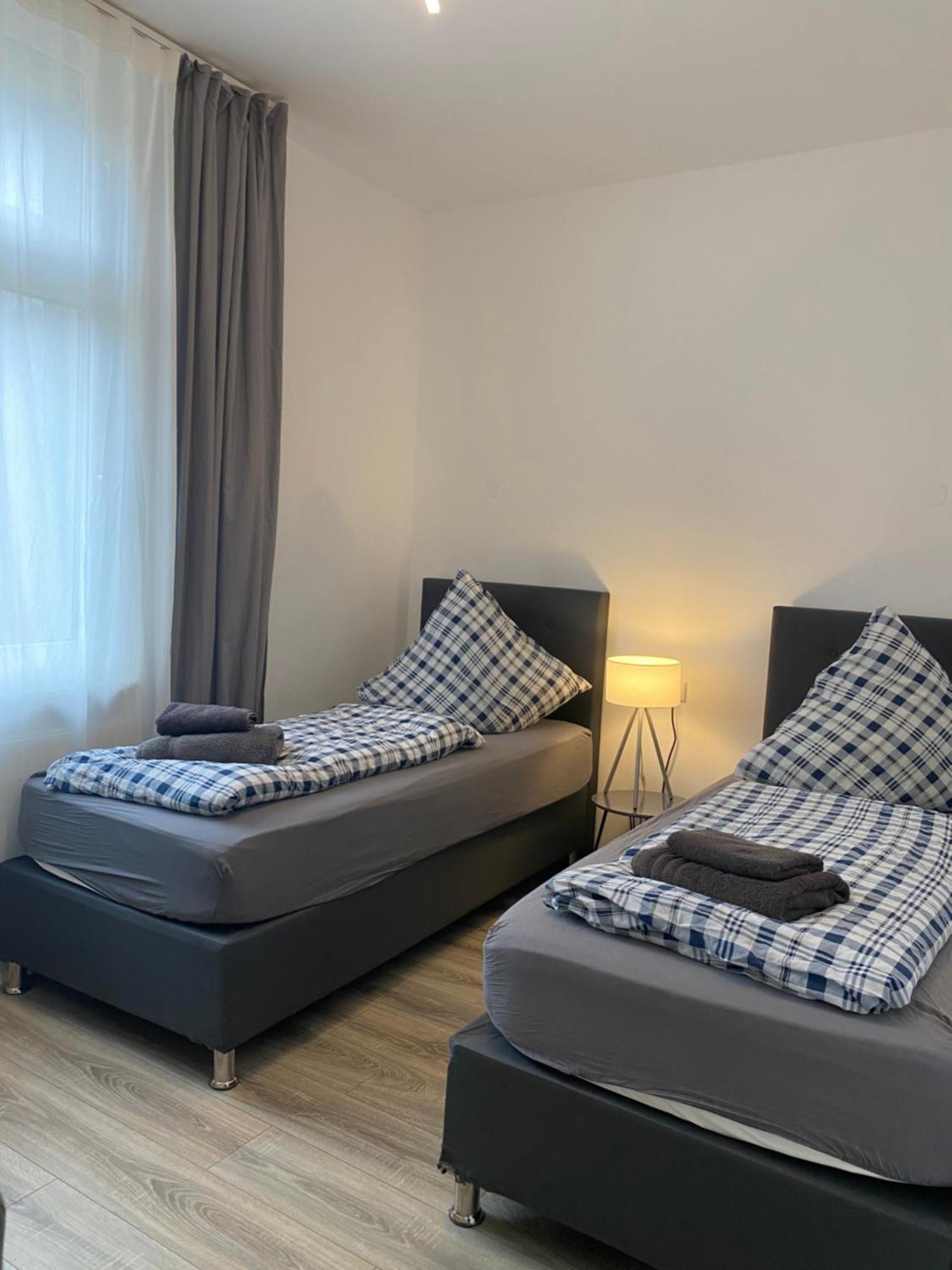 Apartments - Free Parking - Wifi - Kitchen Essen Esterno foto