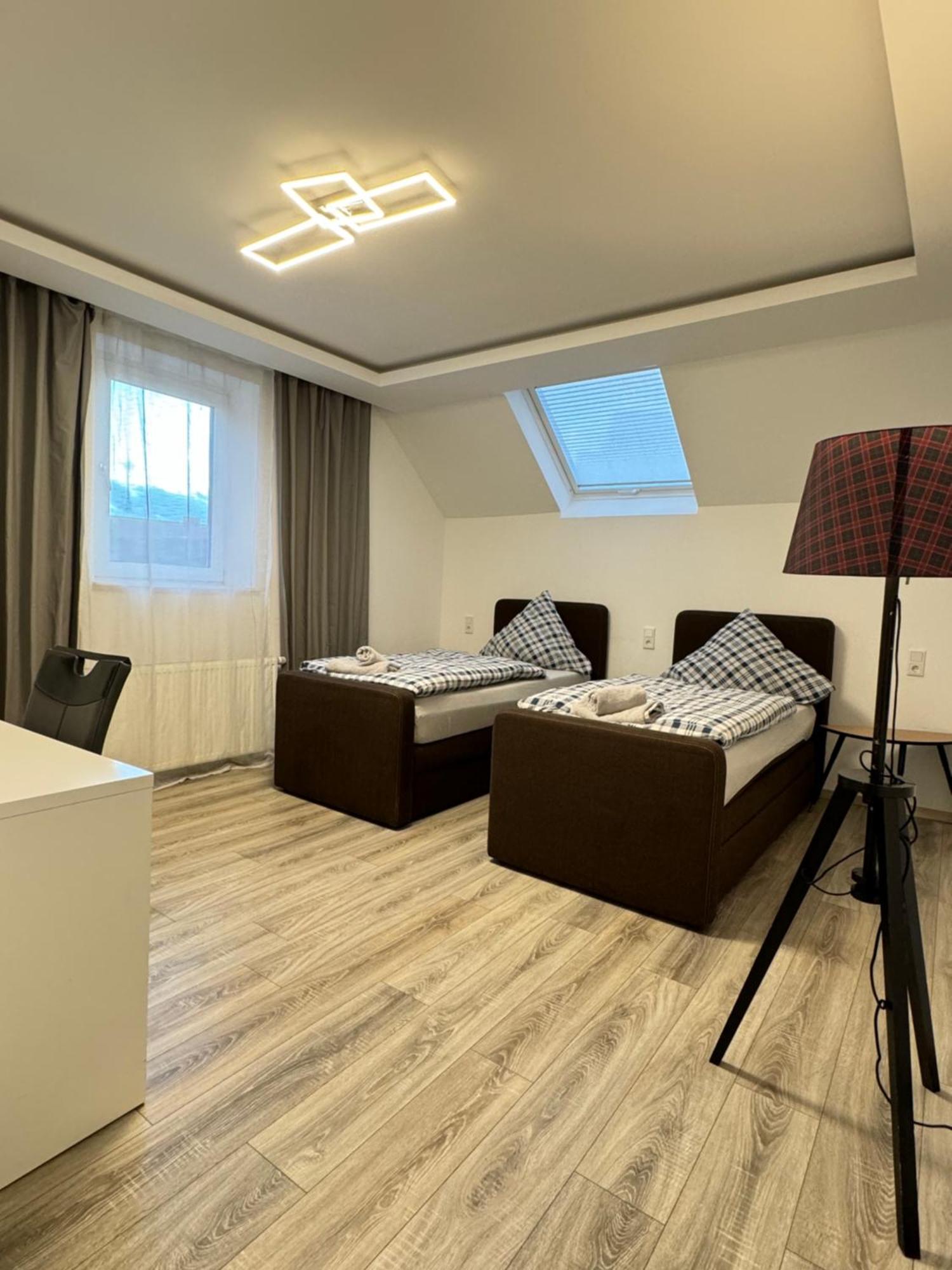 Apartments - Free Parking - Wifi - Kitchen Essen Esterno foto