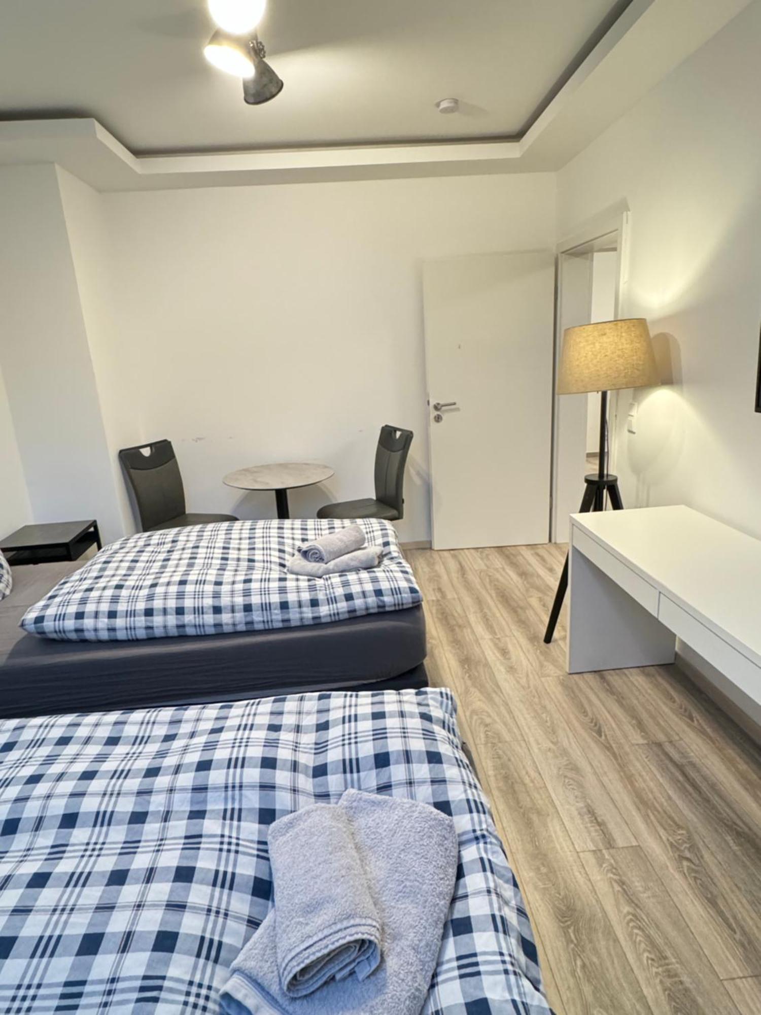 Apartments - Free Parking - Wifi - Kitchen Essen Esterno foto