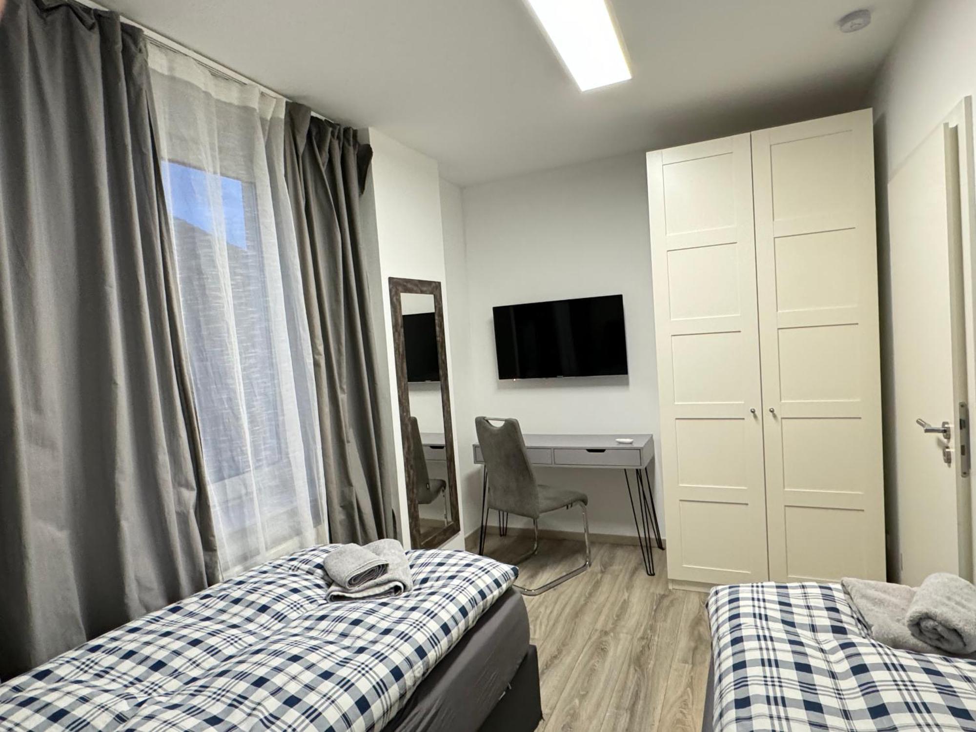 Apartments - Free Parking - Wifi - Kitchen Essen Esterno foto